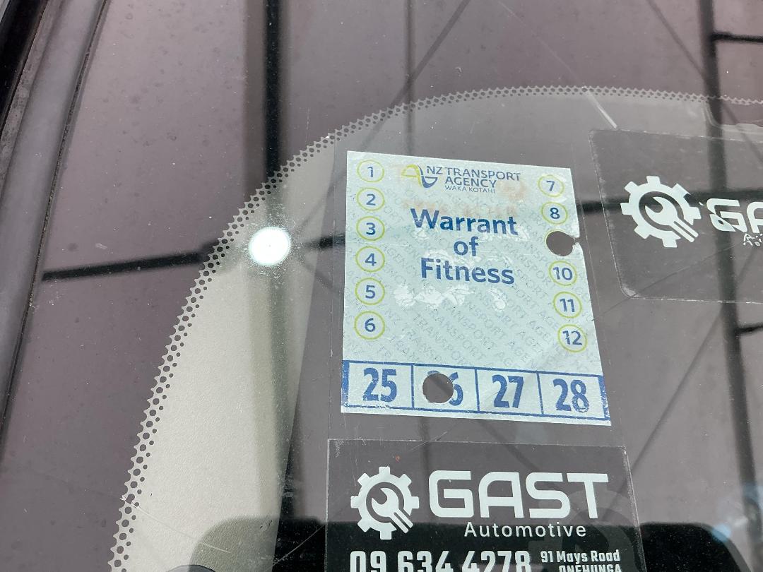 Photo '34' of Nissan Serena Highway Star Photo '34' of Nissan Serena Highway Star