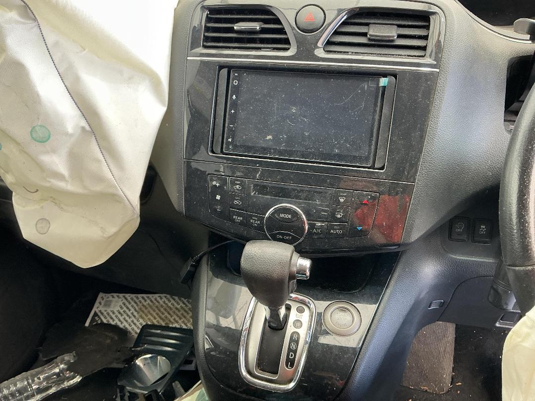 Photo '33' of Nissan Serena Highway Star Photo '33' of Nissan Serena Highway Star