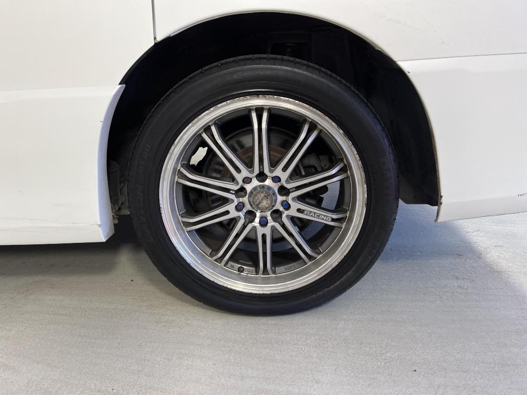 Photo '11' of Nissan Serena Photo '11' of Nissan Serena