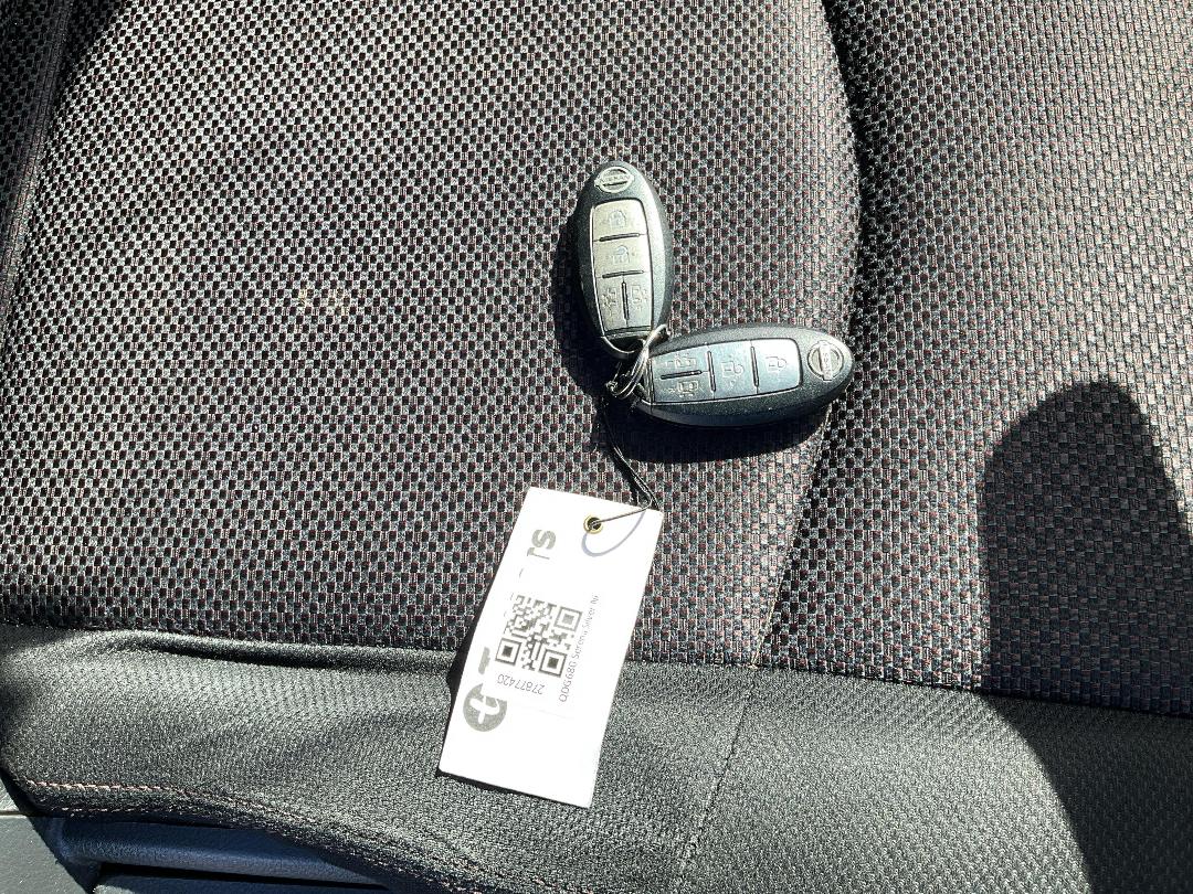 Photo '7' of Nissan Serena