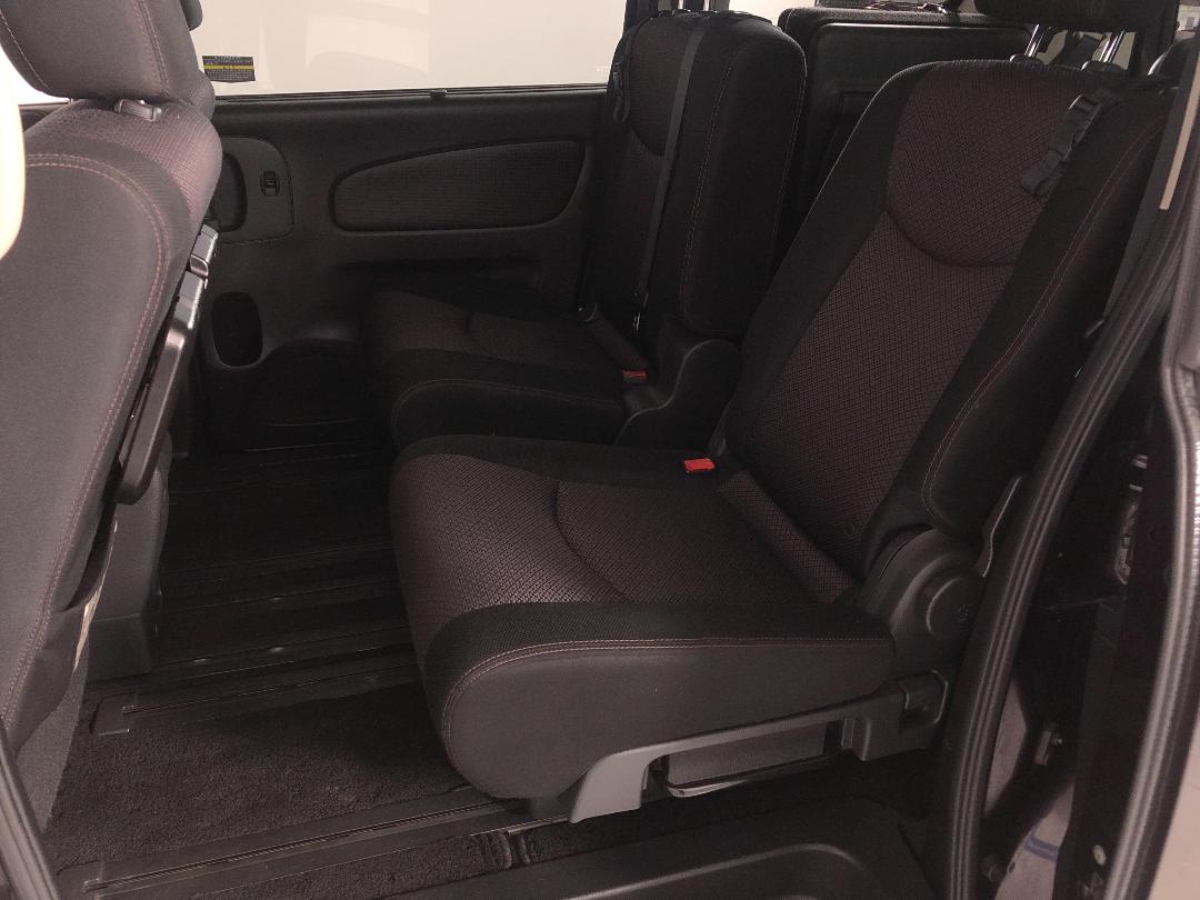 Photo '20' of Nissan Serena