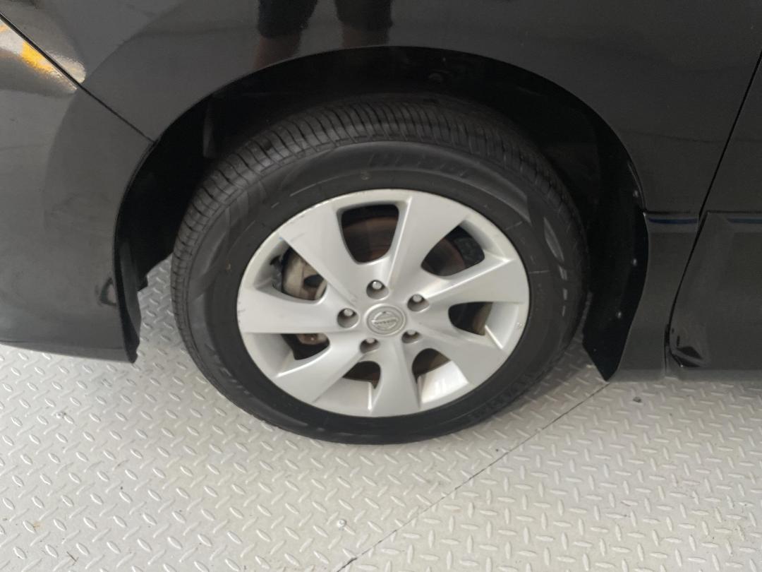 Photo '10' of Nissan Serena