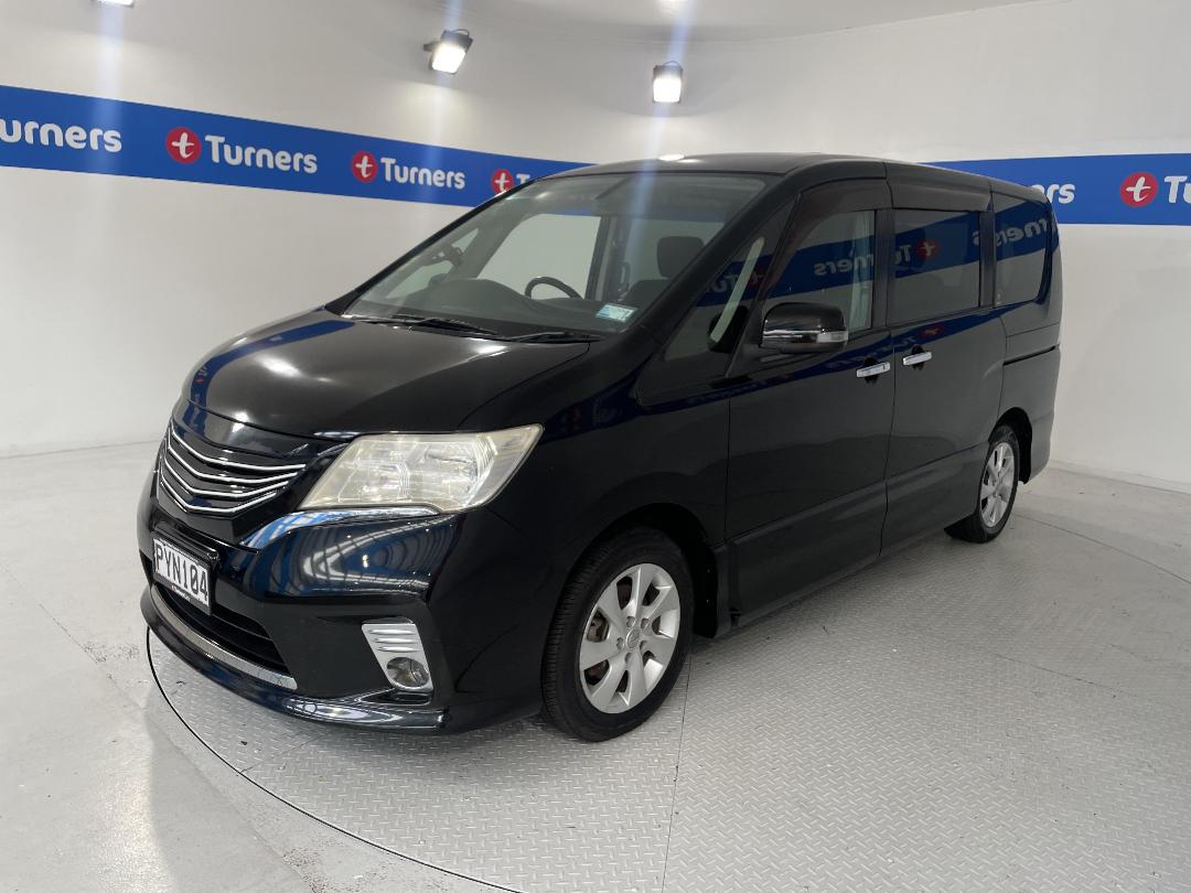 Photo '4' of Nissan Serena