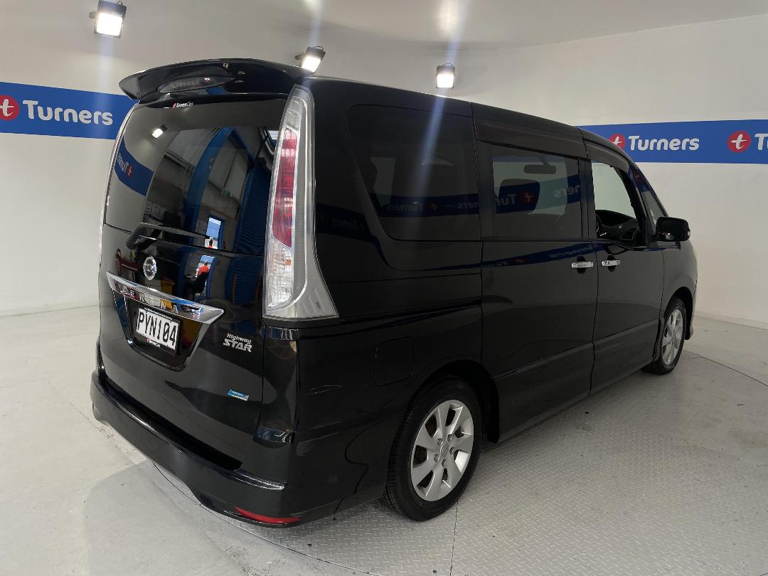 Photo '7' of Nissan Serena