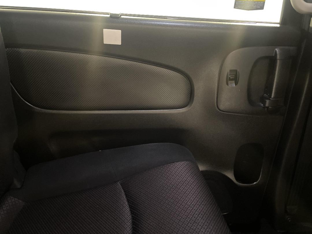 Photo '19' of Nissan Serena