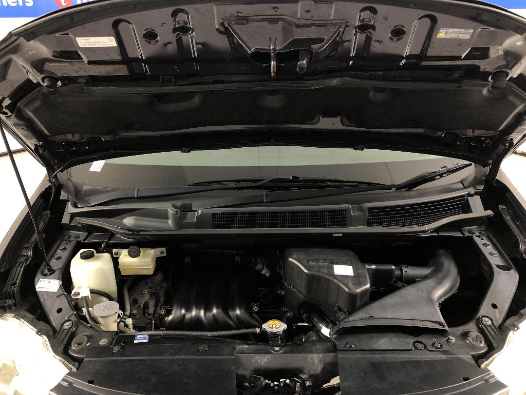 Photo '13' of Nissan Serena