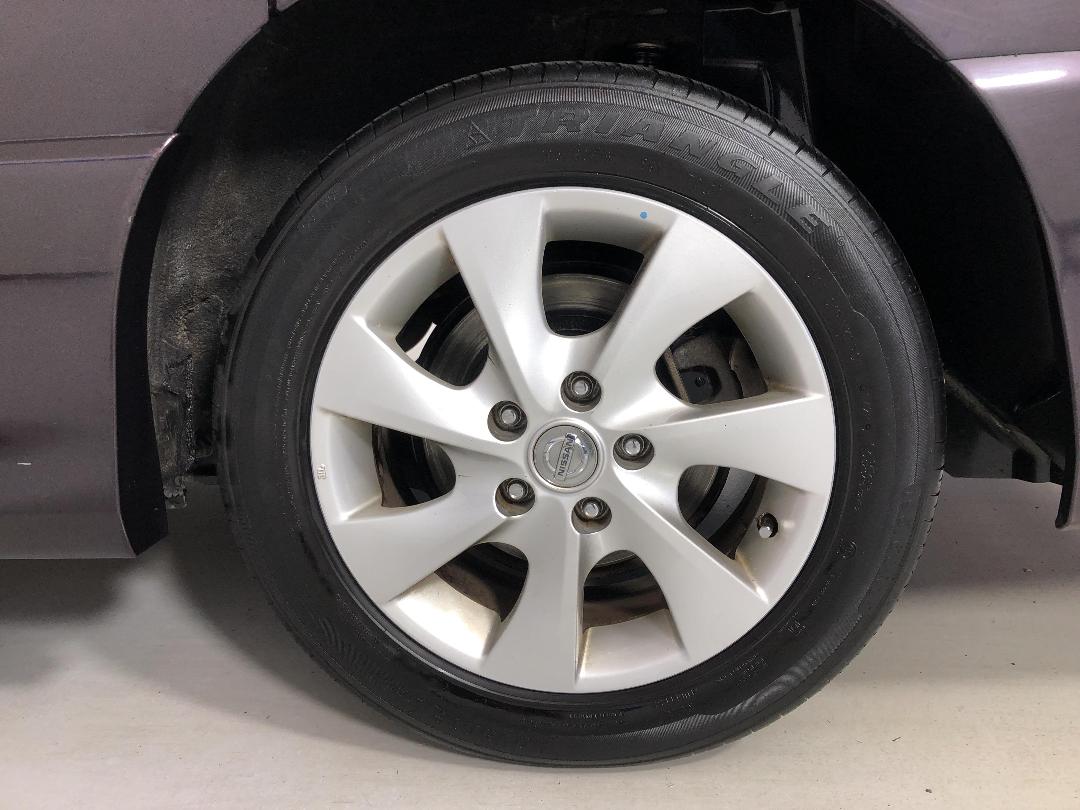 Photo '11' of Nissan Serena