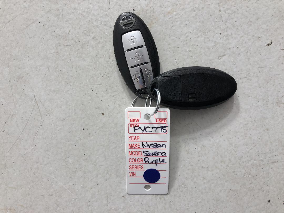 Photo '22' of Nissan Serena