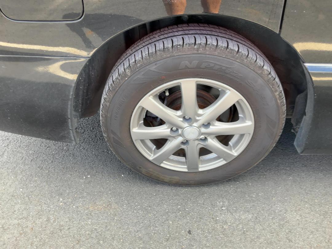 Photo '9' of Nissan Serena