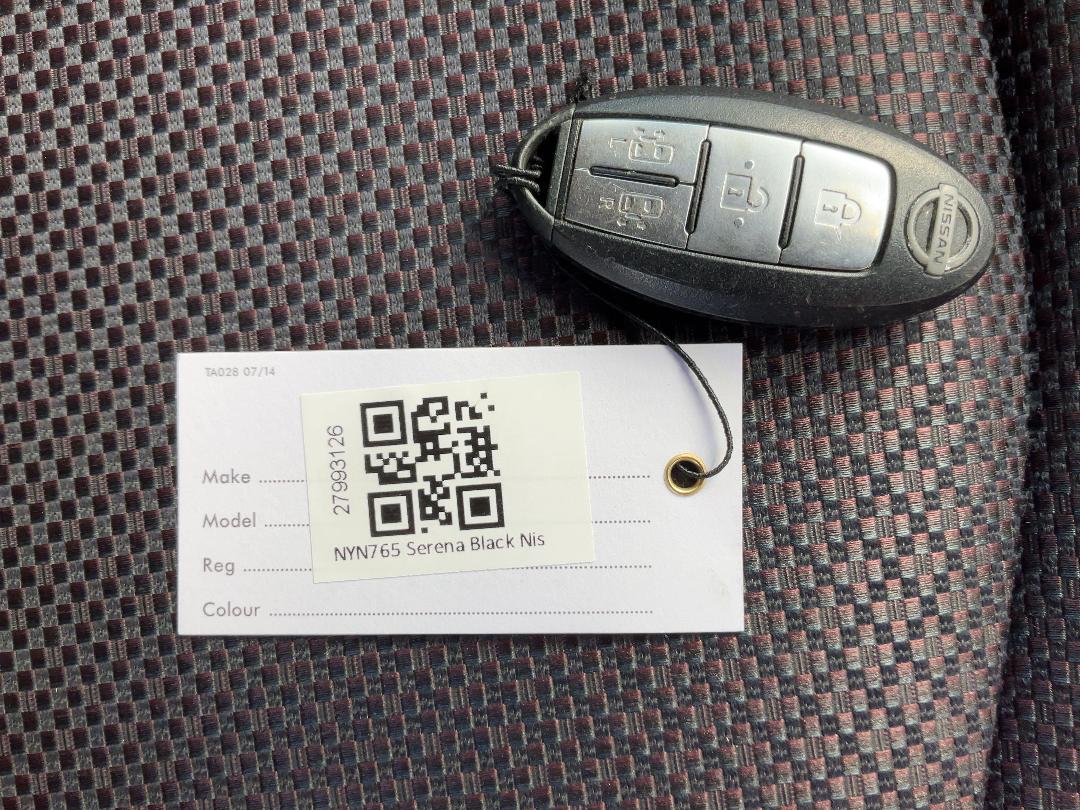 Photo '25' of Nissan Serena