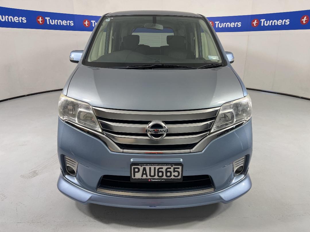 Photo '2' of Nissan Serena