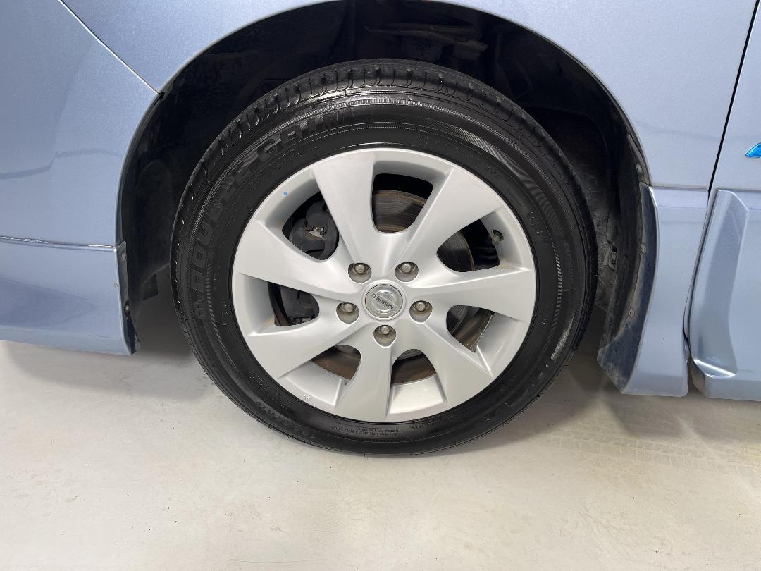 Photo '10' of Nissan Serena