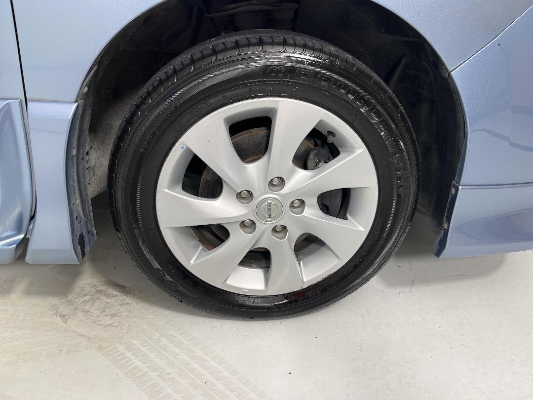 Photo '9' of Nissan Serena