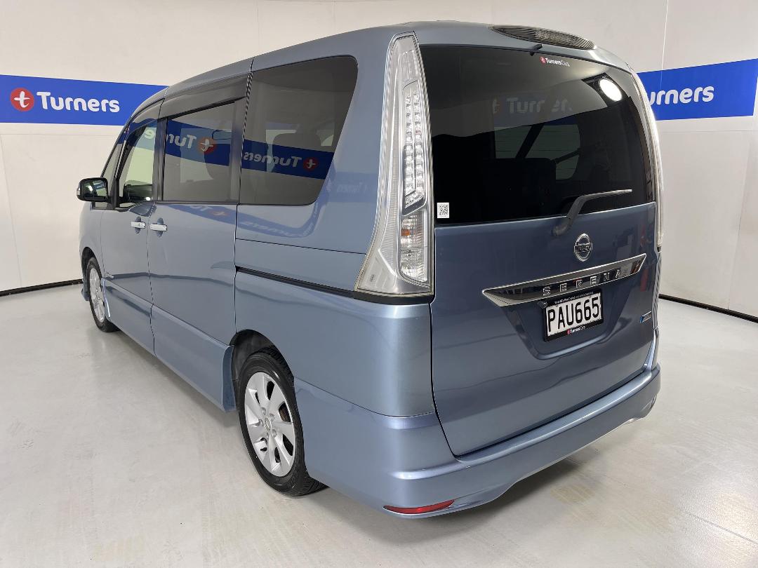 Photo '5' of Nissan Serena