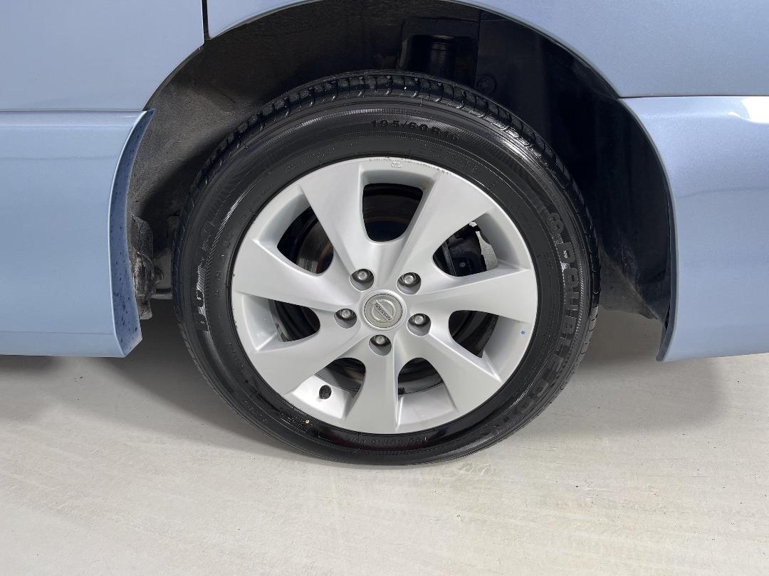 Photo '11' of Nissan Serena