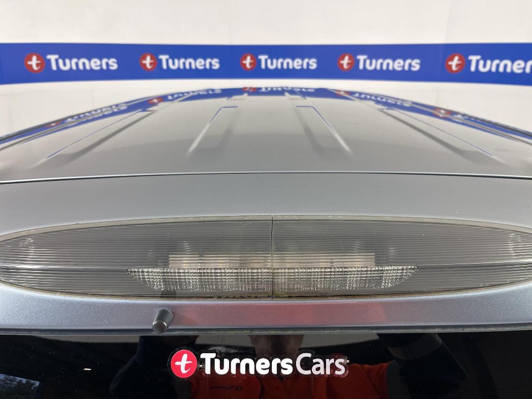 Photo '27' of Nissan Serena