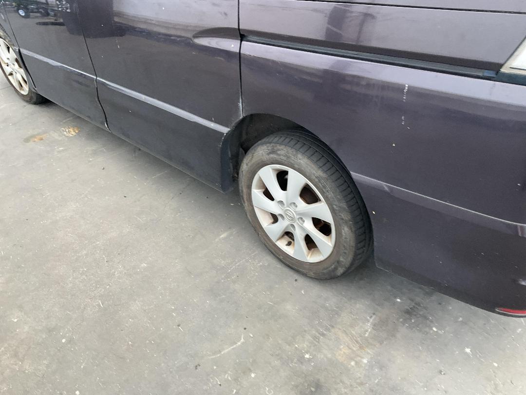 Photo '11' of Nissan Serena