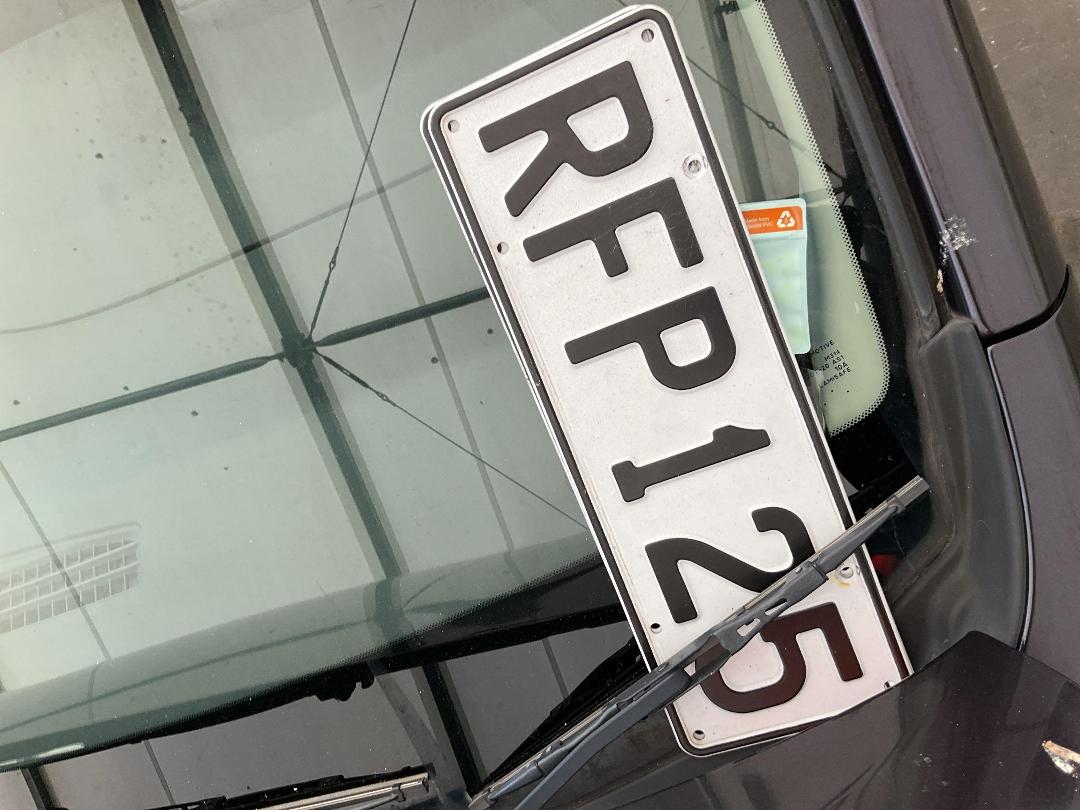 Photo '27' of Nissan Serena