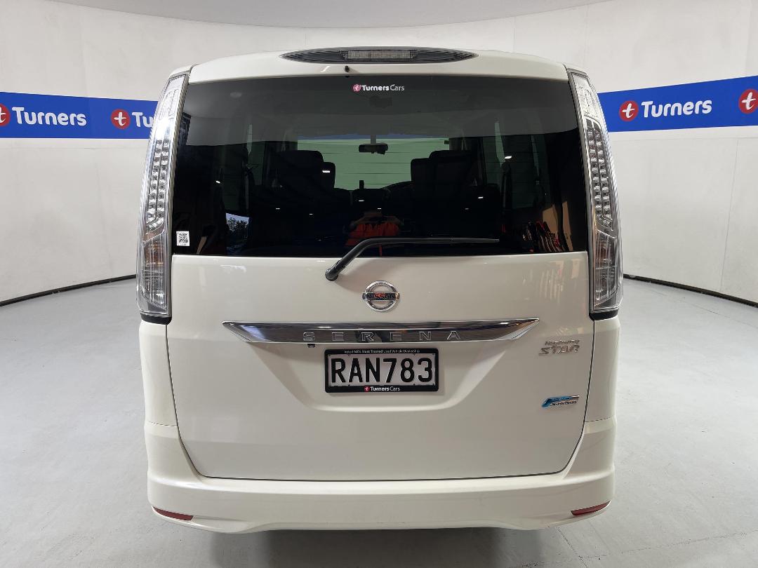 Photo '6' of Nissan Serena