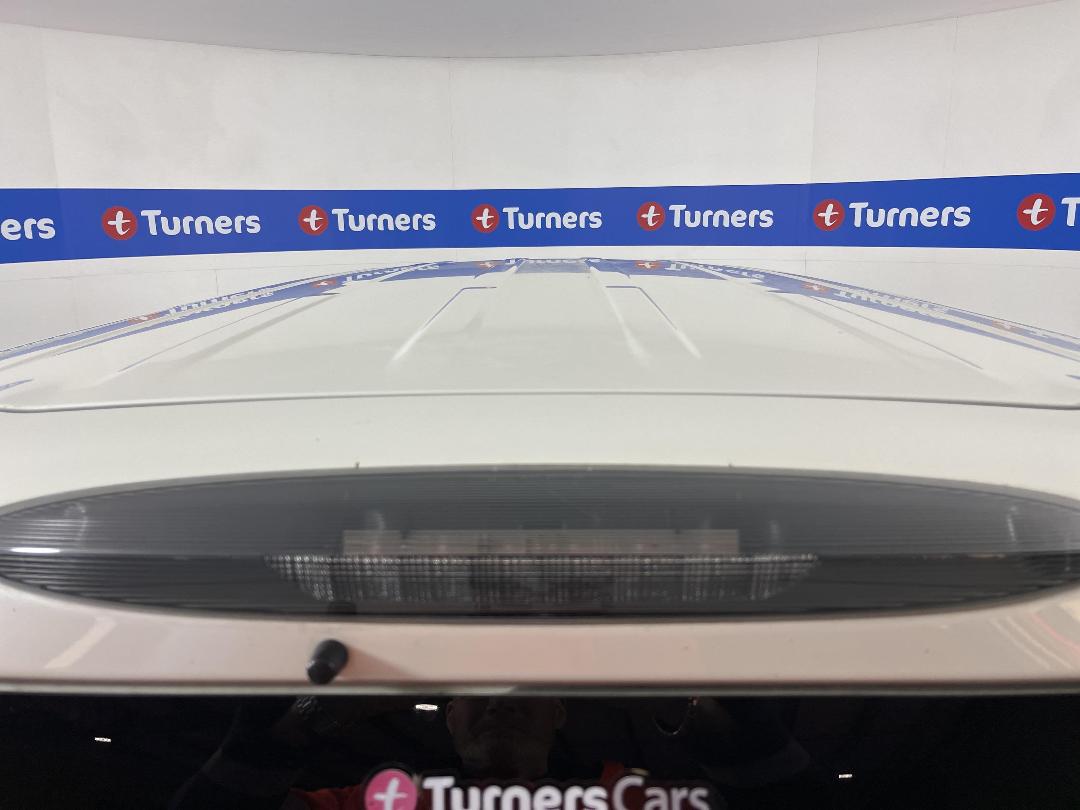 Photo '27' of Nissan Serena