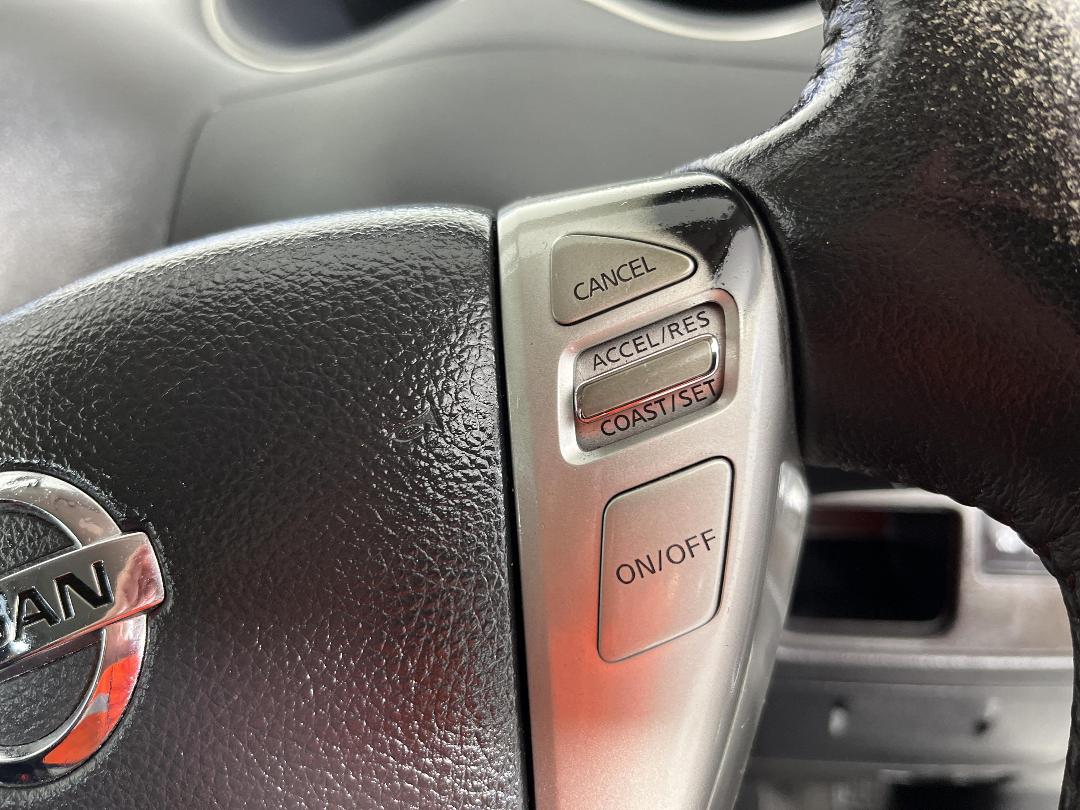 Photo '26' of Nissan Serena