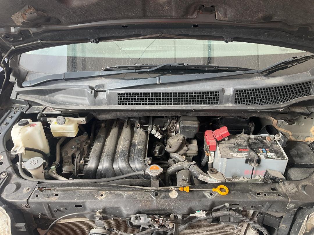 Photo '9' of Nissan Serena