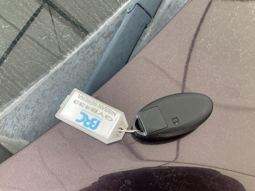 Photo '7' of Nissan Serena