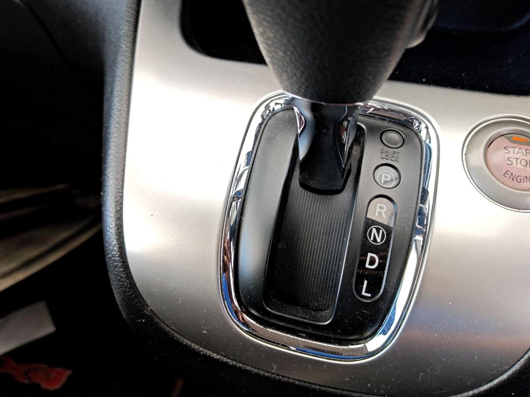 Photo '15' of Nissan Serena