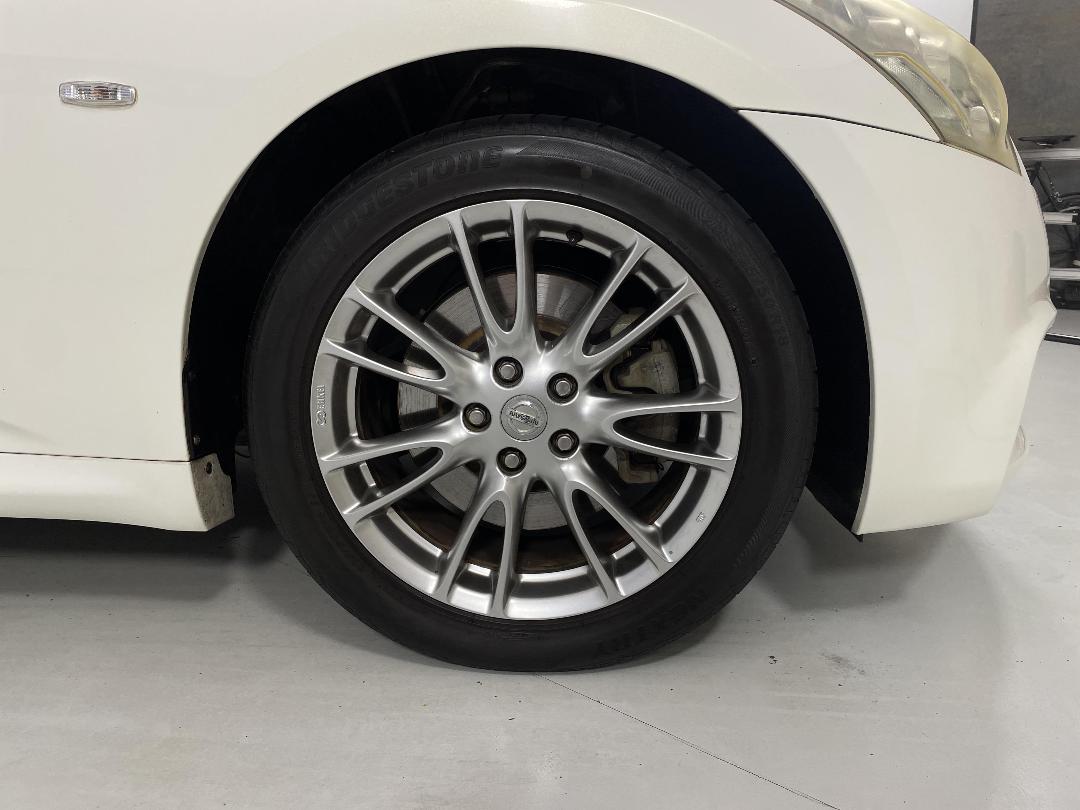 Photo '9' of Nissan Skyline