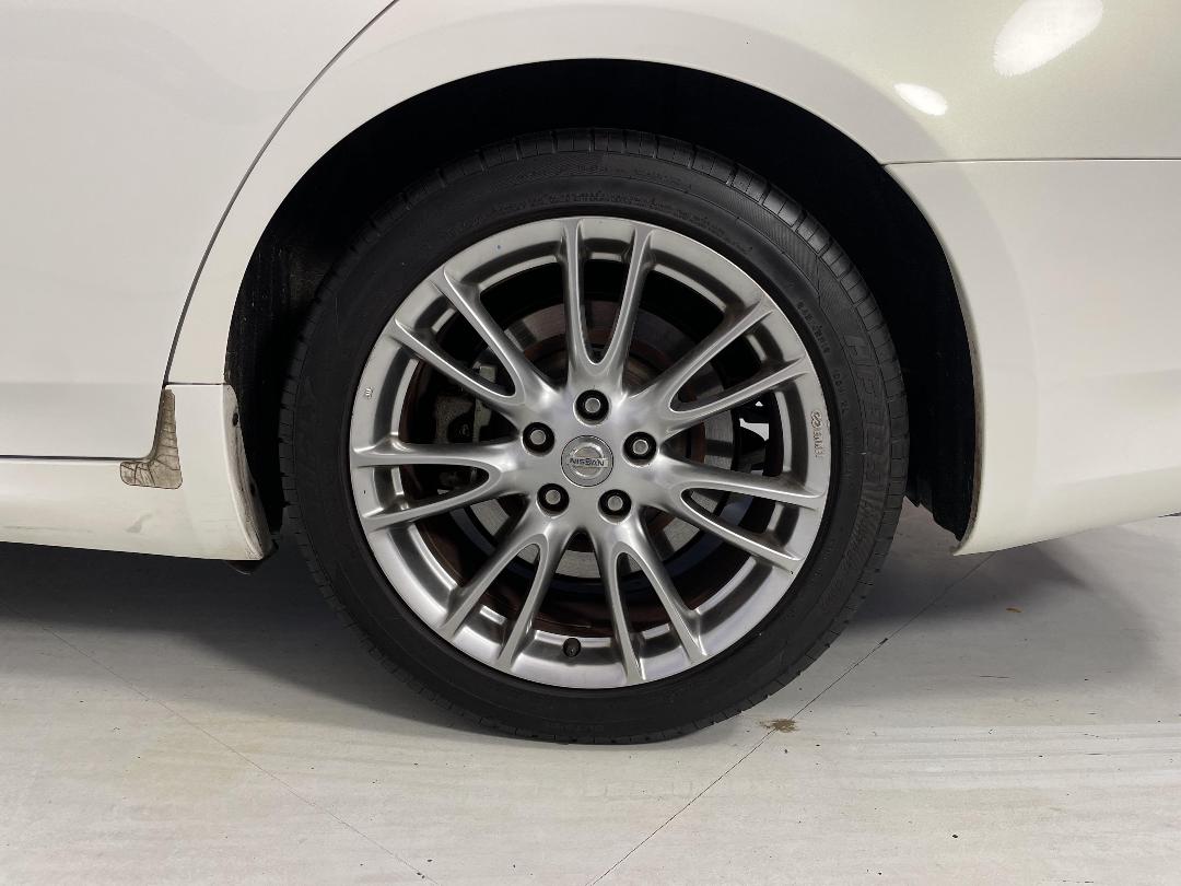 Photo '11' of Nissan Skyline