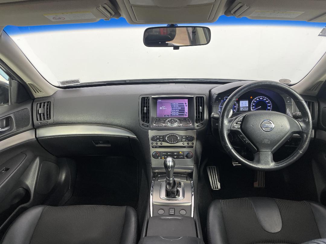 Photo '17' of Nissan Skyline