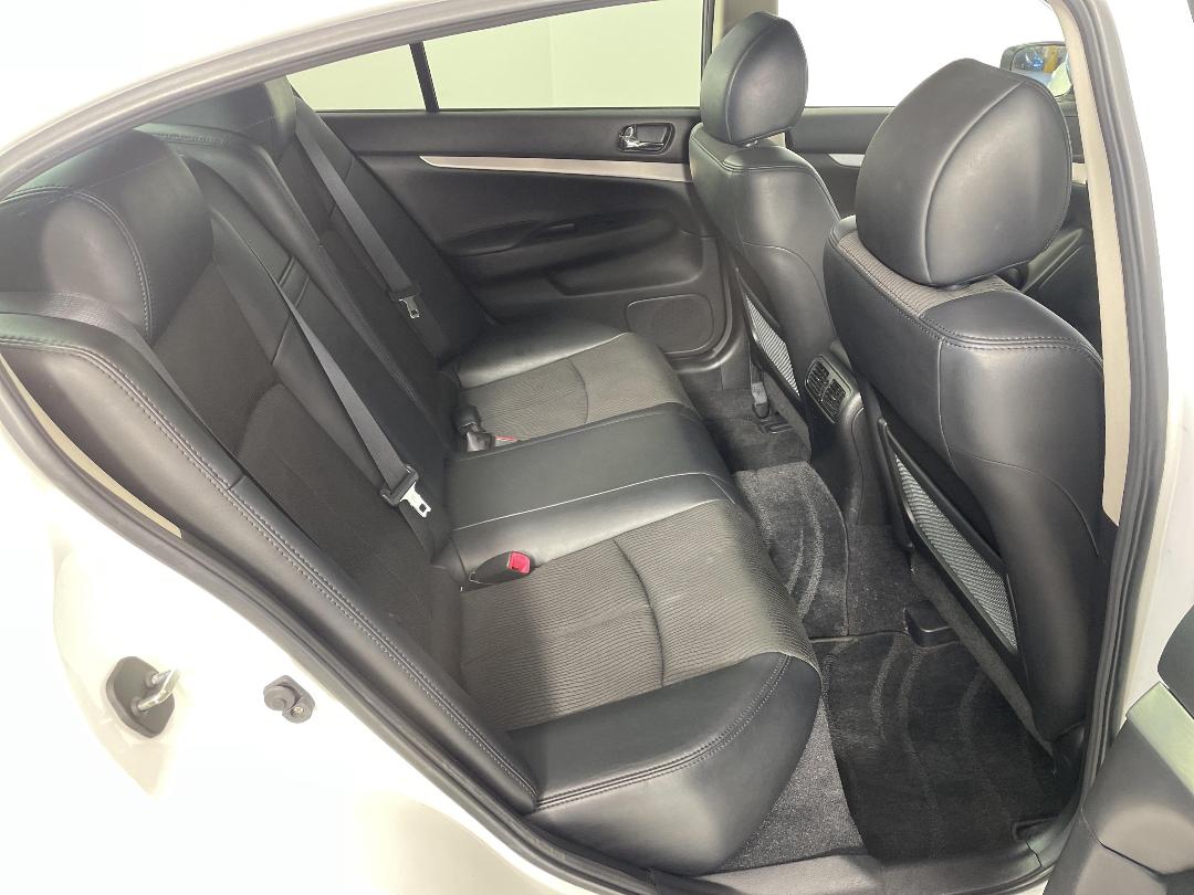 Photo '20' of Nissan Skyline