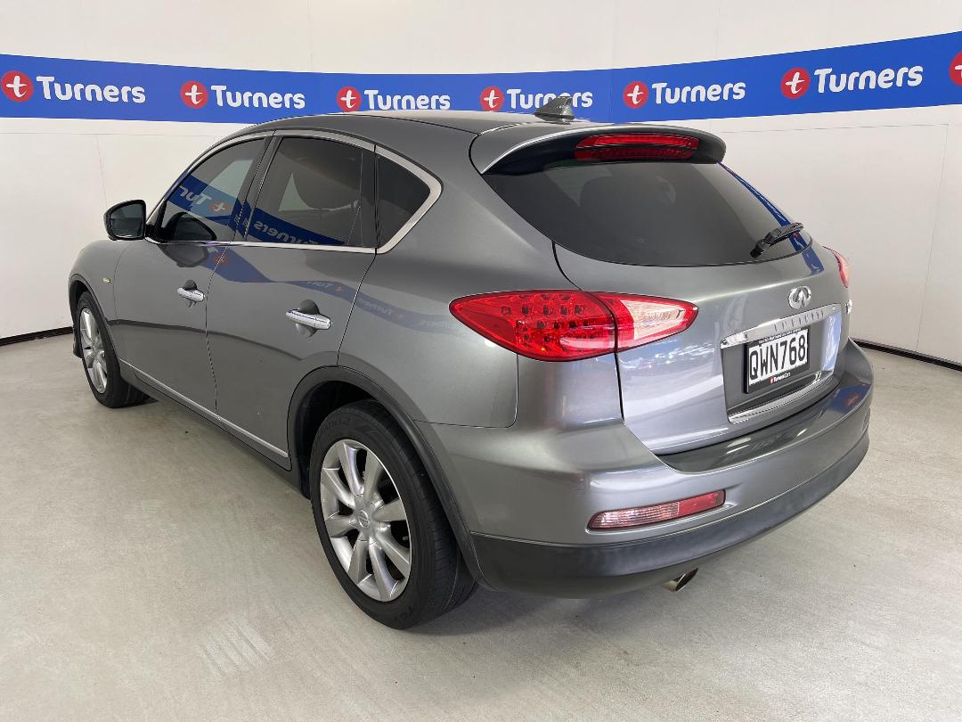 Photo '5' of Nissan Skyline