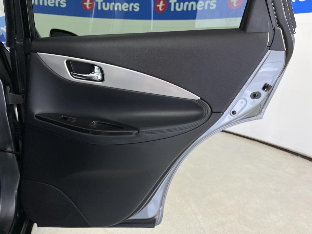 Photo '19' of Nissan Skyline