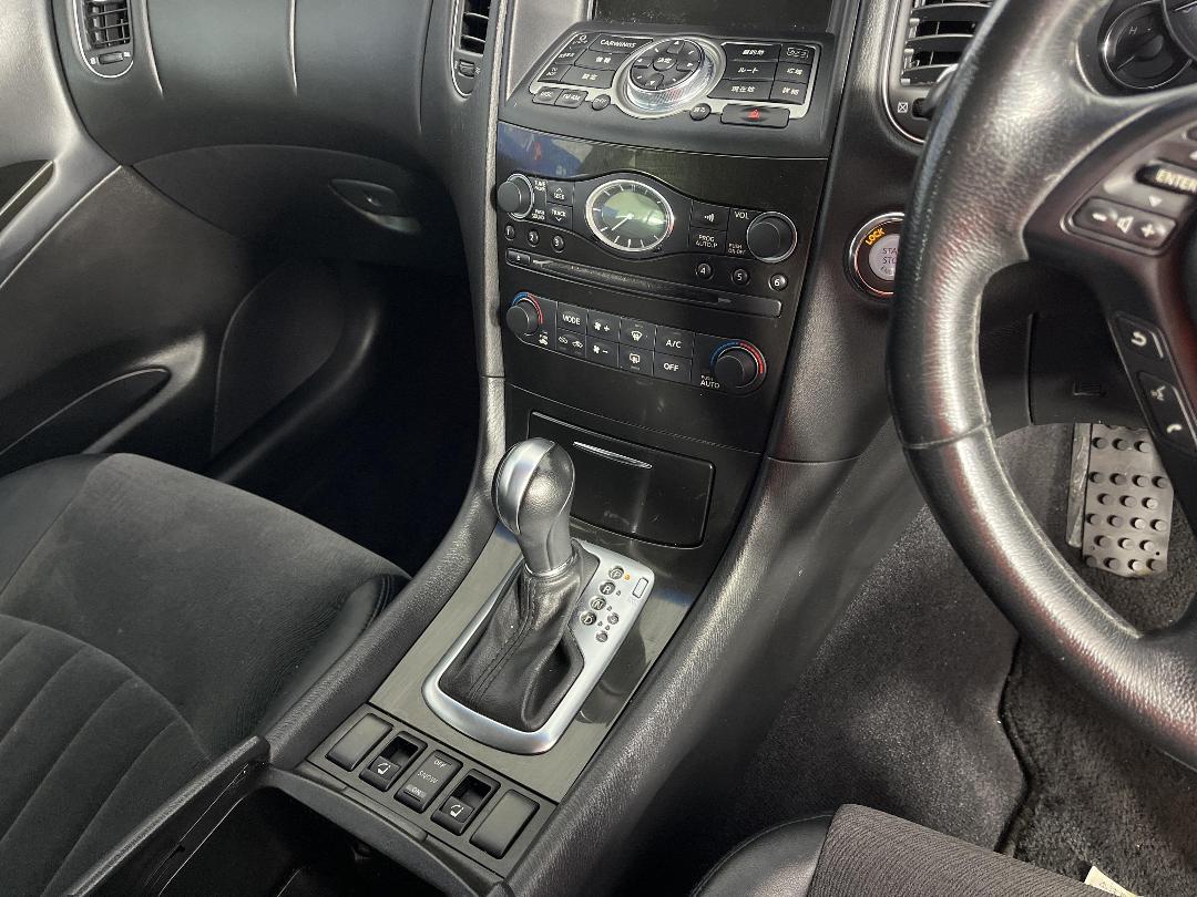 Photo '18' of Nissan Skyline