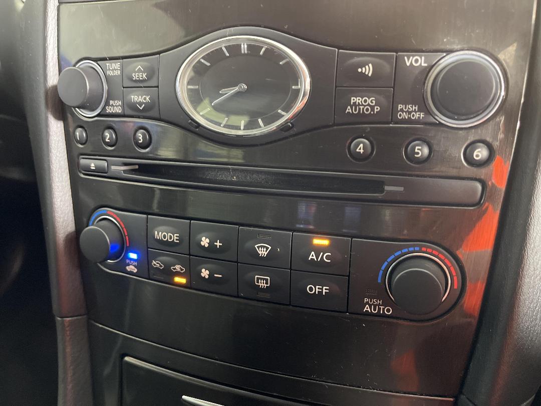 Photo '26' of Nissan Skyline