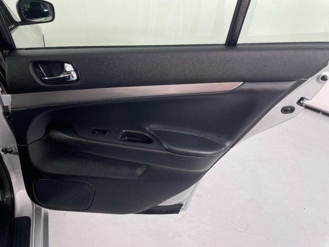 Photo '19' of Nissan Skyline Photo '19' of Nissan Skyline