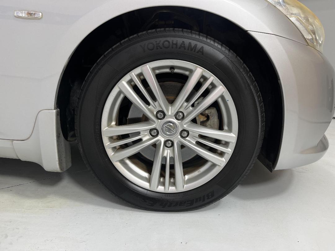 Photo '9' of Nissan Skyline