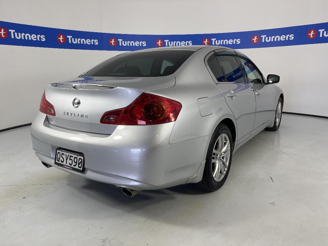 Photo '7' of Nissan Skyline