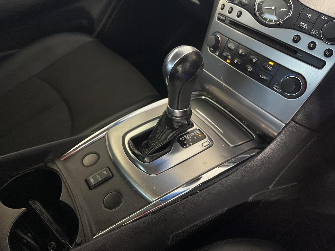 Photo '18' of Nissan Skyline