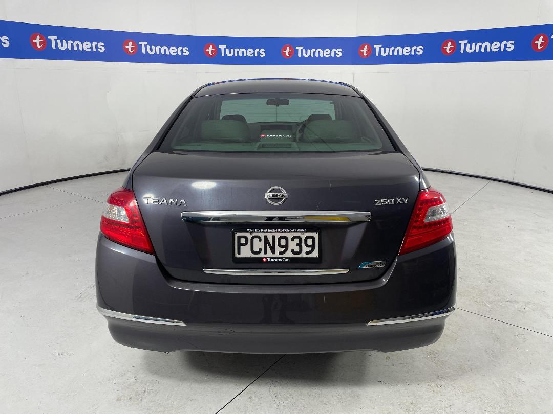 Photo '6' of Nissan Teana