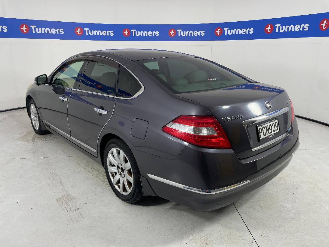 Photo '5' of Nissan Teana