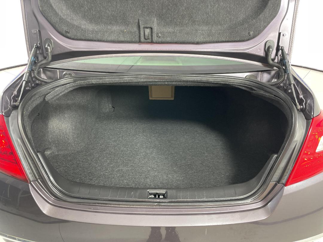 Photo '14' of Nissan Teana