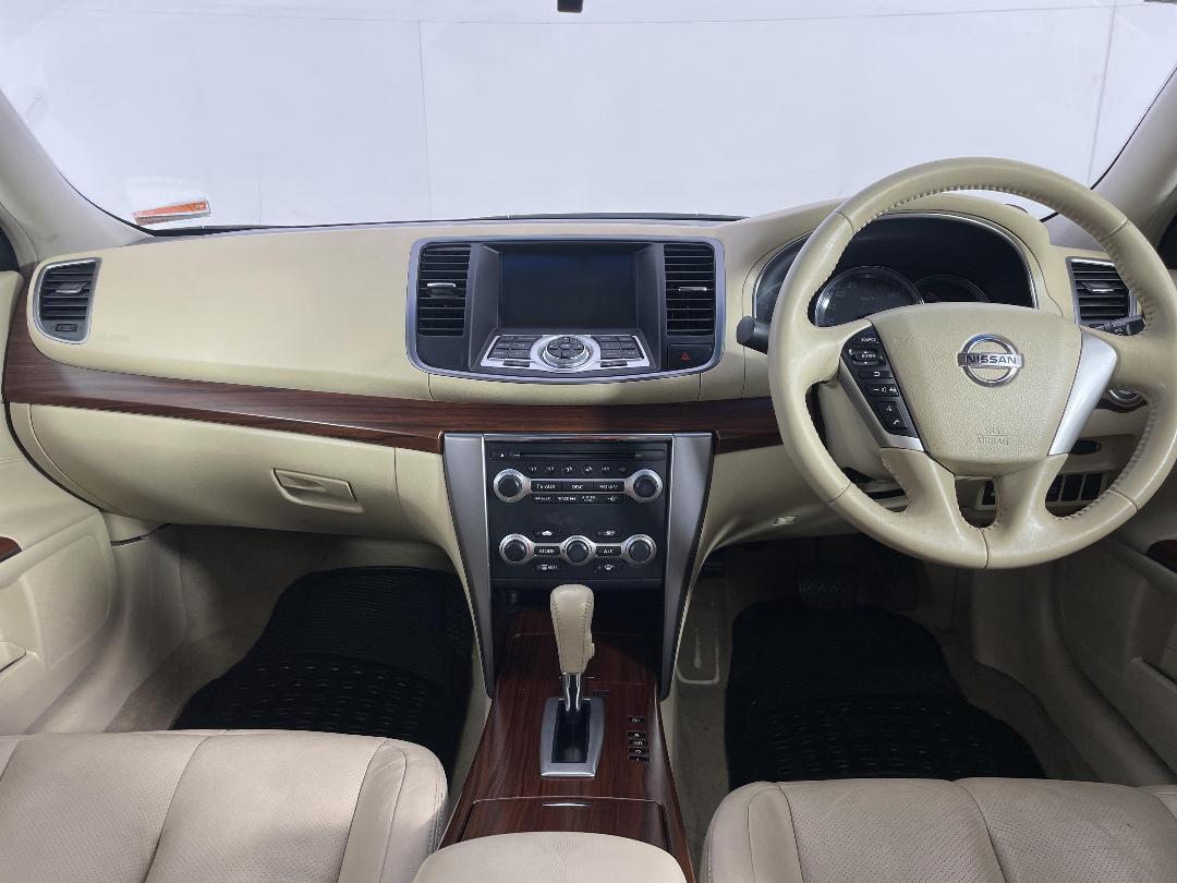 Photo '17' of Nissan Teana