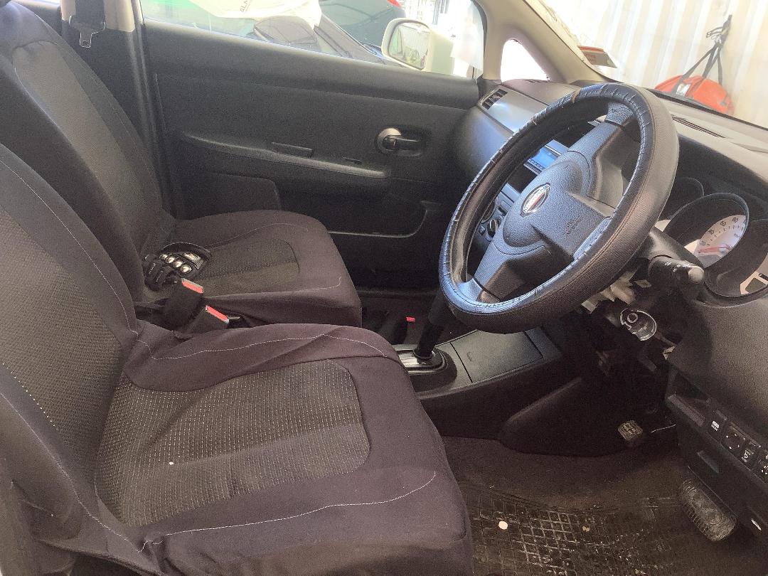 Photo '11' of Nissan Tiida Latio Photo '11' of Nissan Tiida Latio