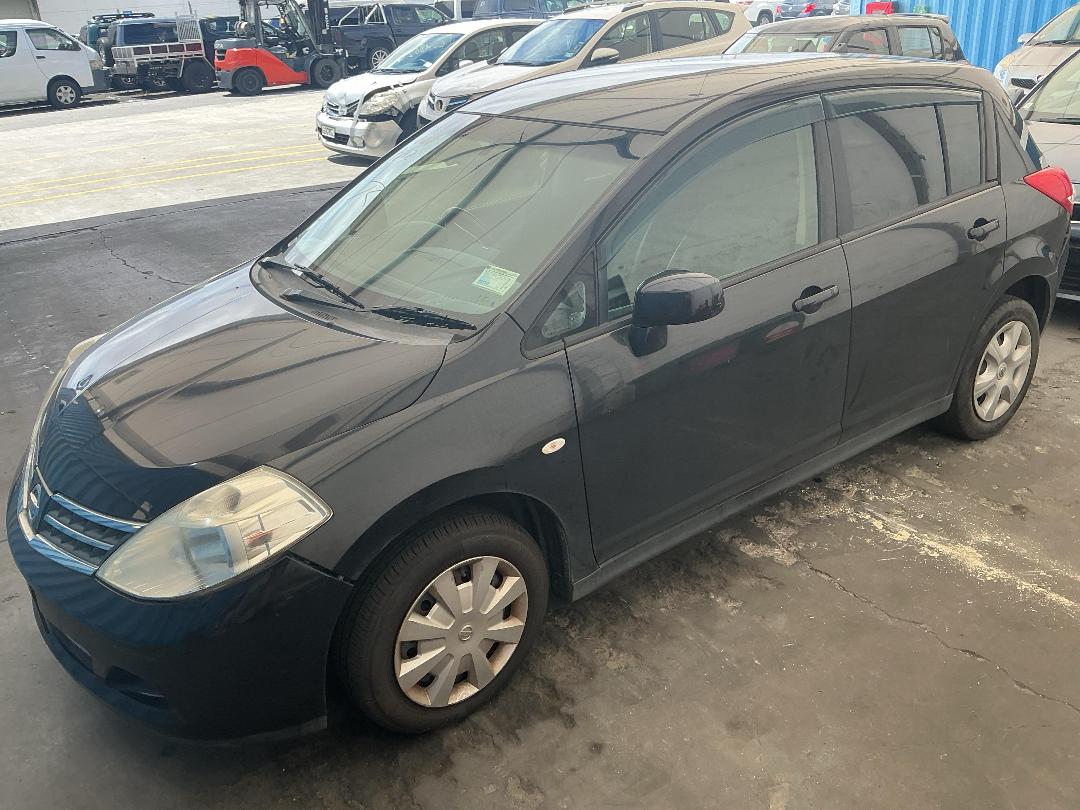 Photo '5' of Nissan Tiida Photo '5' of Nissan Tiida