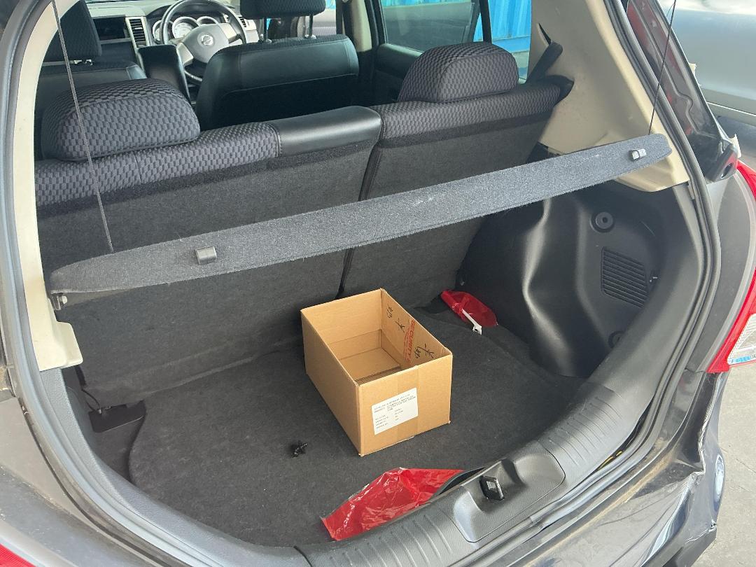 Photo '23' of Nissan Tiida Photo '23' of Nissan Tiida