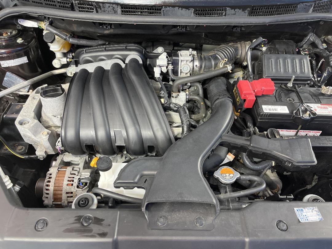 Photo '13' of Nissan Tiida