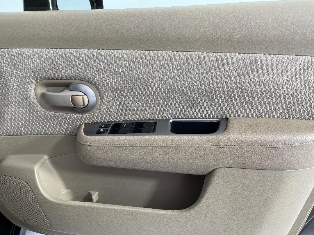 Photo '15' of Nissan Tiida