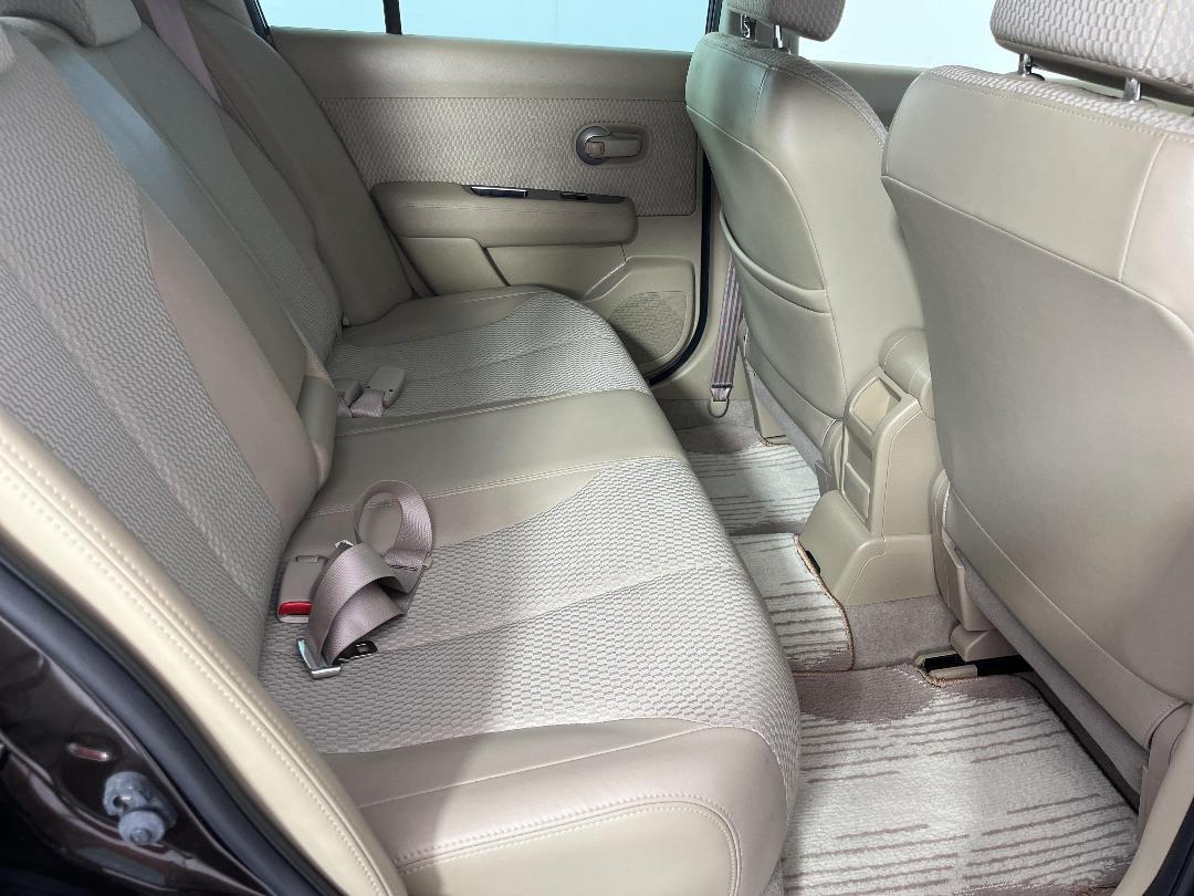 Photo '20' of Nissan Tiida